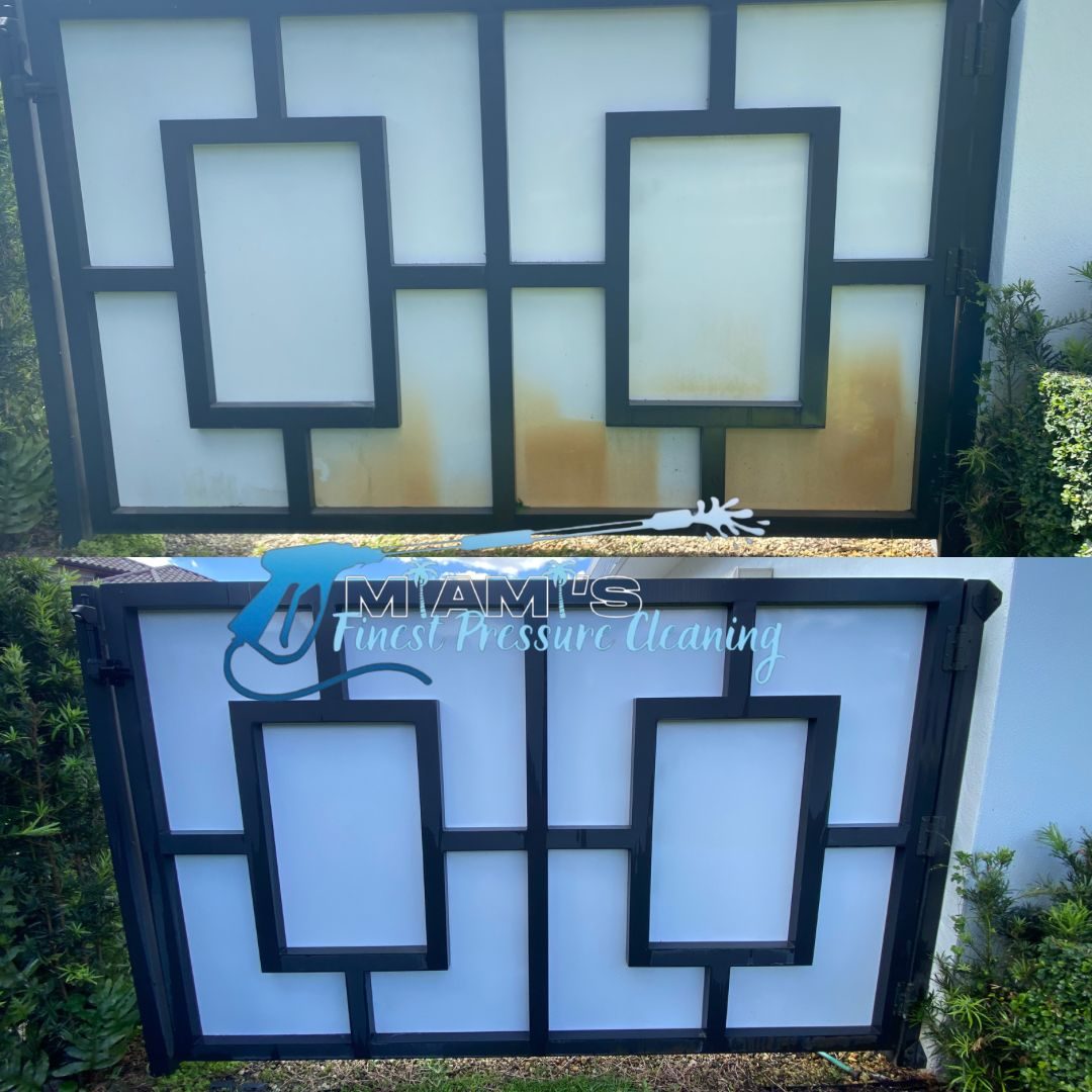 Privacy screen and gate detail after washing